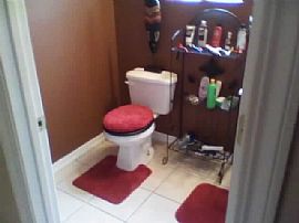 Huge 5 Bedroom Duplex- Section 8 Welcome! in Chicago, IL (Photo 5 of 10)