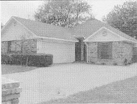 Cute 3 Bedroom Home with Beautiful and Private Backyard in Arlington, TX