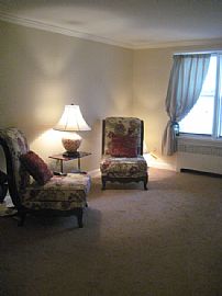 Quaint 1 Bedroom Condo Near Norwalk Hospital and I-95 in Norwalk, CT (Photo 8 of 8)