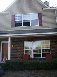 Beautiful, Remodeled 2 Bedroom Townhouse in  Great Neighborhood. in Charlotte, NC