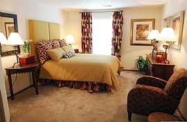 Amazing 2 Bedroom Apartment in Royal Oaks Apartments in North Royalton, OH (Photo 2 of 6)