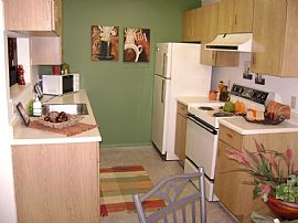 Spacious 2 Bedroom Apartment in Prime Location to Dayton Mall in Centerville, OH (Photo 7 of 7)