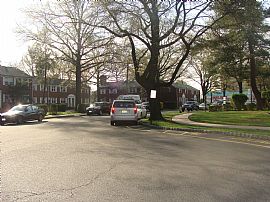 Beautiful 1 Bedroom Condo Apartment with Heat and Water Included in Roselle, NJ (Photo 5 of 7)