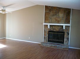 Beautiful 4 Bedroom Home with Wood Floors and Fireplace in Marietta, GA (Photo 2 of 5)