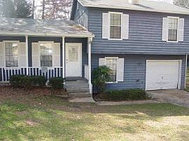 Beautiful 3 Bedroom Home in Stone Mountain! in Stone Mountain, GA
