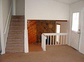 Beautiful 3 Bedroom Home in Stone Mountain! in Stone Mountain, GA (Photo 3 of 5)