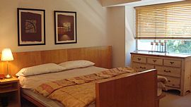 Luxury Celebrity 2 Bedroom High Rise Condo - Dog Friendly in West Hollywood, CA (Photo 5 of 9)