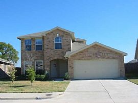 Beautiful 4 Bedroom Near All Shopping Amenities  in Dallas, TX