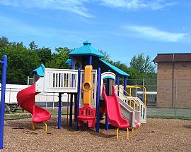 Extra Large 2 Bedroom Apartment with Balcony  in Benton Harbor, MI (Photo 9 of 12)