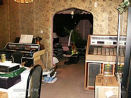 Fantastic 5 Bedroom Home for Rent with Option to Buy in Berwyn, IL (Photo 3 of 8)