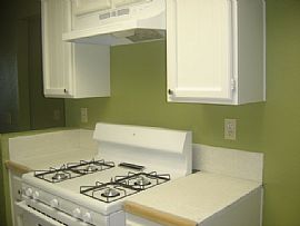 Terrific 2 Bedroom Condo with Balcony and Courtyard in Moreno Valley, CA (Photo 2 of 2)