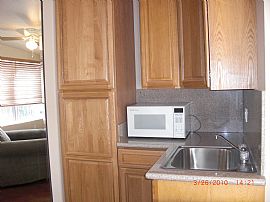 Quaint Studio with Open Floor Plan and Private Back Yard in Costa Mesa, CA (Photo 3 of 5)