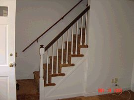 Pet Friendly 2 Bedroom Home with Fenced Yard -  Available in May in Jeffersonville, PA (Photo 6 of 6)