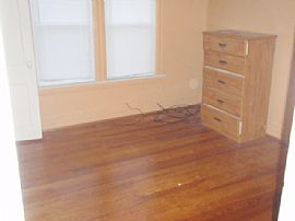 Quaint, Cozy 3 Bedroom Home with Fresh Paint - Available!!! in Mount Clemens, MI (Photo 5 of 8)