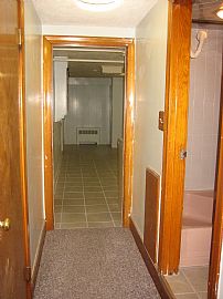 Great 1 Bedroom Basement Apartment Private Yard in North Billerica, MA (Photo 9 of 9)