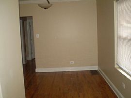 Huge 3 Bedroom Apt with Original Hardwood Floors in Chicago Lawn, IL (Photo 2 of 7)