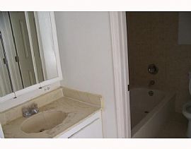 Enticing 1 Bedroom Apartment with Gated Community in Sunny Isles Beach, FL (Photo 3 of 6)