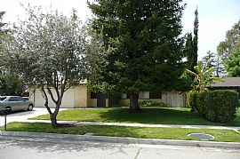 Cozy 3 Bedroom Home with Private Pool and Spa in Redlands, CA