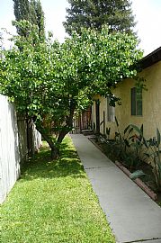 Cozy 3 Bedroom Home with Private Pool and Spa in Redlands, CA (Photo 11 of 12)