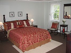 Charming 3 Bedroom Home in Historic Dickeyville in Gwynn Oak, MD (Photo 4 of 12)