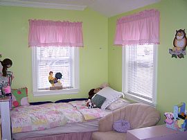 You Will Love This 2 Bedroom Home! in Stamford, CT (Photo 2 of 4)