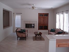 Estate in Community of "Masterpiece"  in Rancho Cucamonga, CA (Photo 4 of 8)