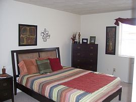 Come Get Your New 1 Bedroom Apartment Home!! in Columbus, OH (Photo 2 of 3)