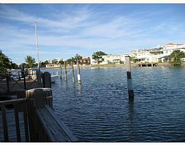 Fantastic 2 Bedroom Apartment - 897 Sq. Ft. and Tile Floor in Miami Beach, FL