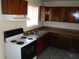 Serene 2 Bedroom Apartment in Quiet 24 Unit Complex in Smyrna, GA (Photo 2 of 5)