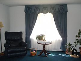 Pristine 3 Bedroom Home with Mountain View in Franklin, NC (Photo 2 of 6)