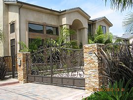 Custom 5 BR, 5 BA Luxury Home with Viking Appliances in Costa Mesa, CA