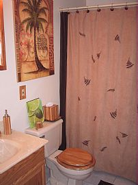 Beautiful Updated 2 Bedroom Condo - Top Floor End Unit!! in Parlin, NJ (Photo 7 of 10)