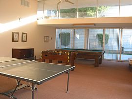 Spacious, Charming, and Cozy 2 Bedroom Condo with Balcony   in Encino, CA (Photo 7 of 7)