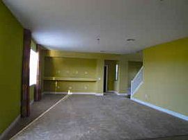 Huge, Beautiful, Newly Renovated 5 Bedroom  House!! $2000 in Apopka, FL (Photo 2 of 4)