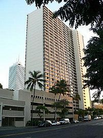 Furnished 1 Bedroom Apartment on Nuuanu Avenue in Honolulu, HI (Photo 2 of 8)