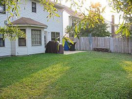 Cozy 4 Br, 2.5 Ba Home with Master Suite and Master Bedroom! in Virginia Beach, VA (Photo 2 of 6)