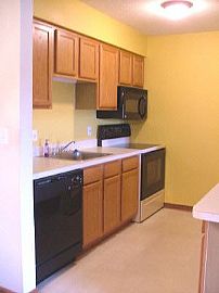 Amazing 2 BR, 1 BA Condo with Laundry in Unit in Ann Arbor Area in Ypsilanti, MI (Photo 2 of 12)