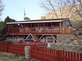 Beautiful 3 BR, 2 BA Home on Acreage - Close to The Marine Base in Coleville, CA