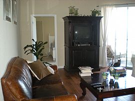 Beautiful 2 Bedroom Condo with Ocean View in Long Beach, CA (Photo 3 of 5)