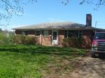 Beautiful 3 Bedroom Brick Home 15 Min to Downtown Asheville in Candler, NC