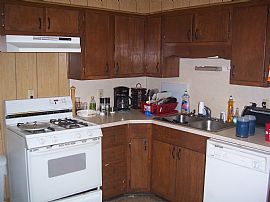 Huge 5 Bedroom Townhouse in South Bethlehem in Bethlehem, PA (Photo 3 of 3)