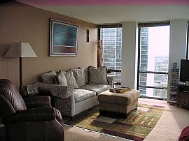 Beautiful 1 Bedroom Condo in Old Town with Lake View Balcony  in Chicago, IL (Photo 1 of 9)