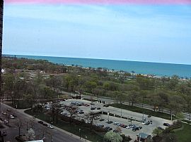 Beautiful 1 Bedroom Condo in Old Town with Lake View Balcony  in Chicago, IL (Photo 2 of 9)