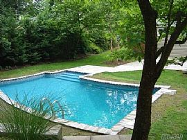 Exquisite 3 Bedroom Ranch Home with In-Ground Pool in Huntington, NY