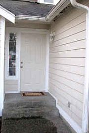 Well Maintained 4 Bedroom  Home in Safe Cul-De-Sac in Covington, WA (Photo 2 of 4)