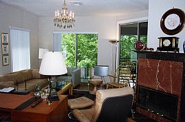 Beautiful 3 Bedroom Condo in Biltmore Palms Gated Community  in Phoenix, AZ (Photo 2 of 12)