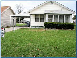 Nice 2 Bedroom Home with Carport and Fenced Back Yard - $585 in Anderson, IN