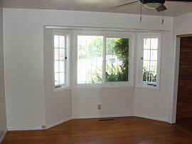 Beautiful 3 Bedroom Home with Grand Views and Close to Beach  in La Jolla, CA (Photo 3 of 11)