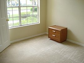 Quiet 1 Bedroom Garden Level Condo in Gated Community in Jacksonville, FL (Photo 3 of 4)