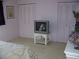 Lovely 1st Floor, Fully Furnished 2 Bedroom Condo Near Beach in Dania Beach, FL (Photo 4 of 12)